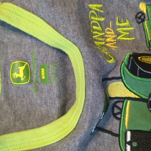 John Deere Kids / Baby  - Yellow and Green, Gray And Green Onesies 3-9 Month - Picture 2 of 8